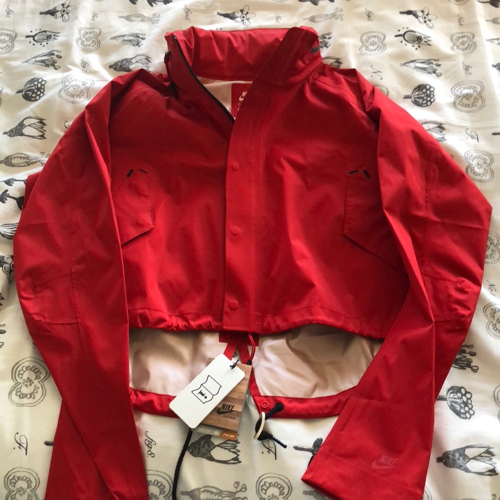 Nike cropped jacket